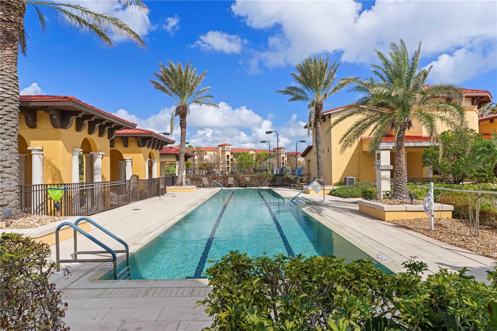 BELLA LAGO/VIVANTE XXI - Residential