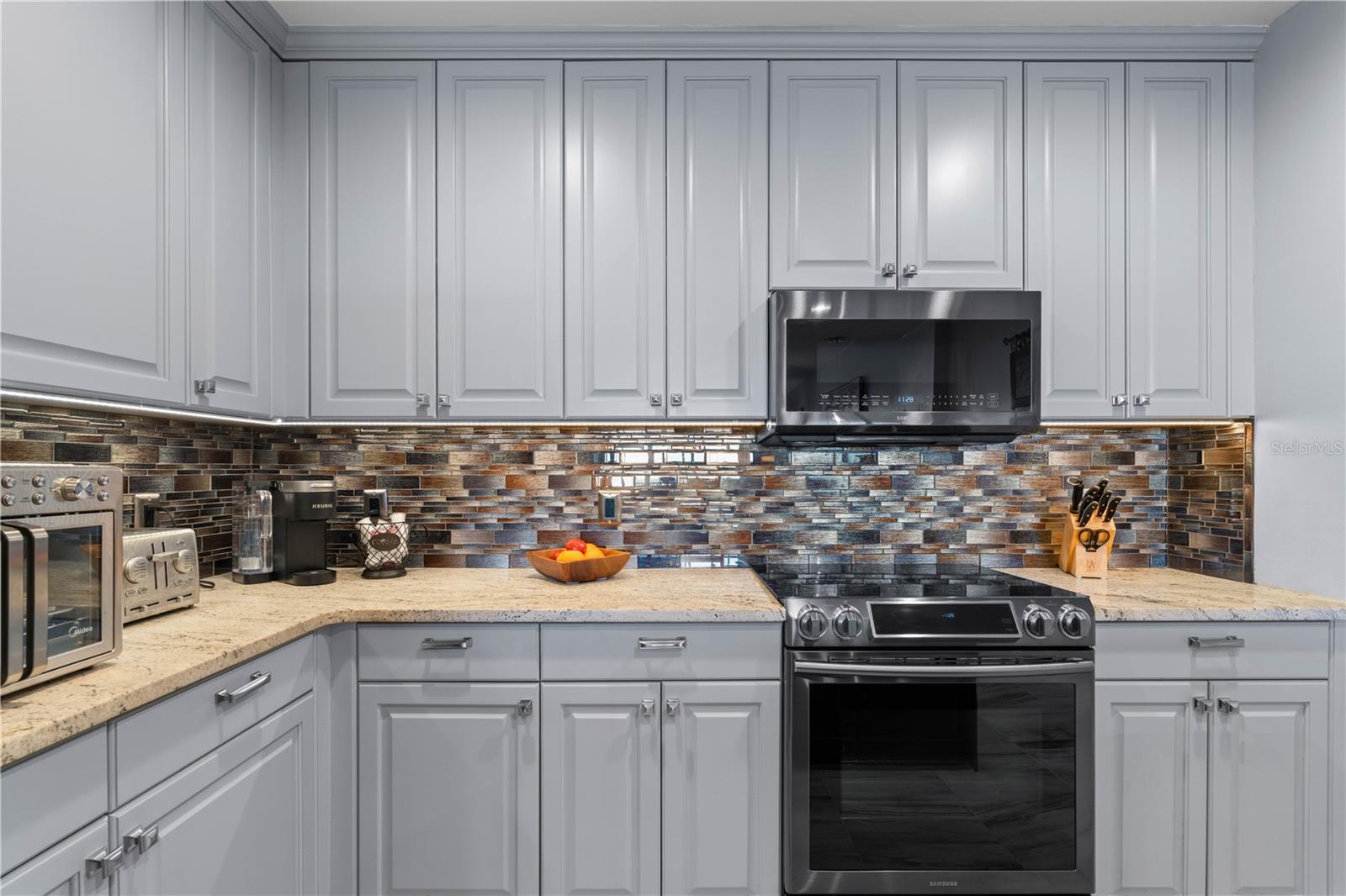 BELLA LAGO/VIVANTE XXI - Residential