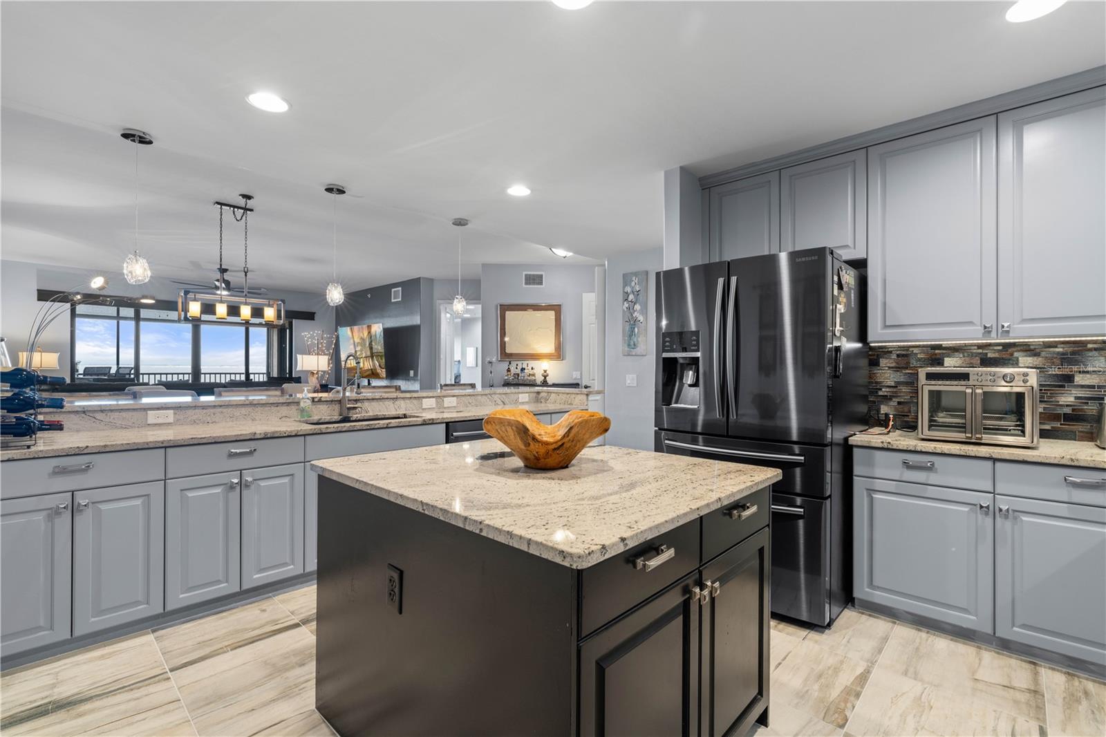 BELLA LAGO/VIVANTE XXI - Residential