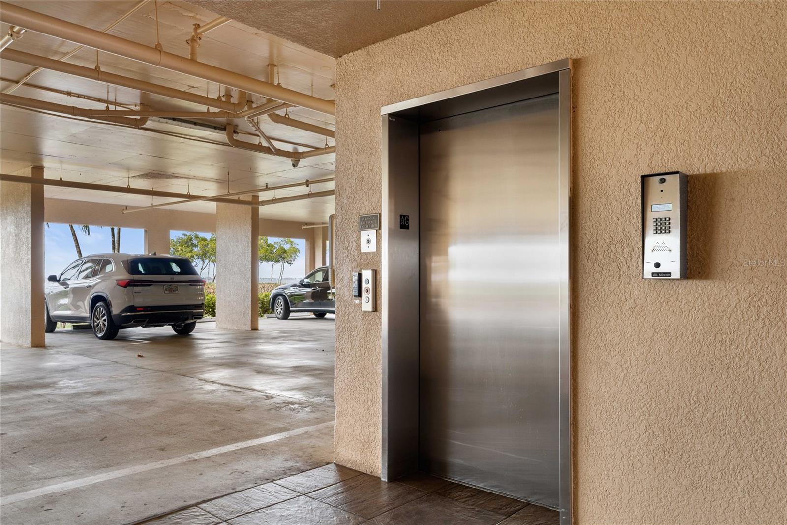 BELLA LAGO/VIVANTE XXI - Residential