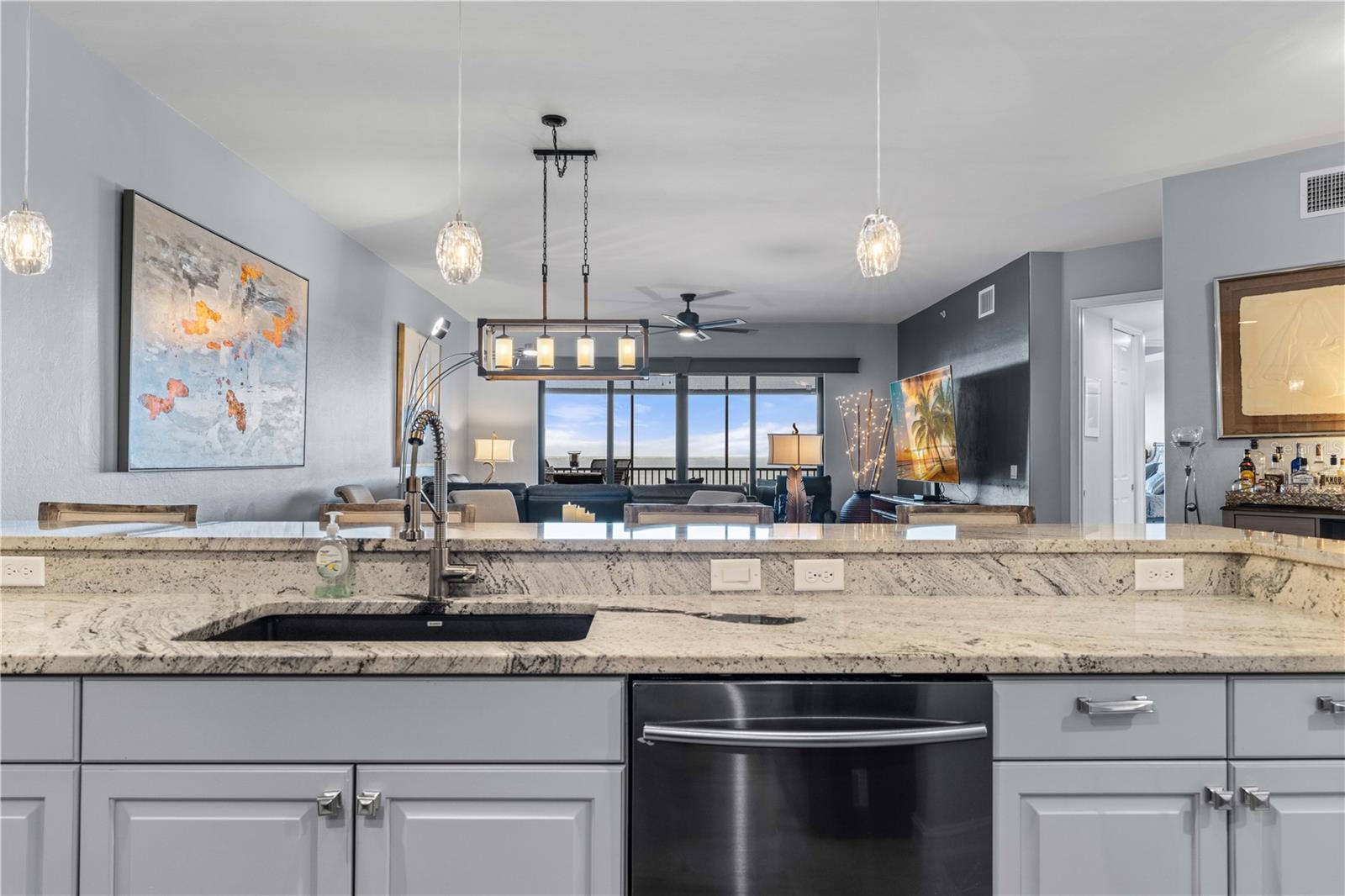 BELLA LAGO/VIVANTE XXI - Residential