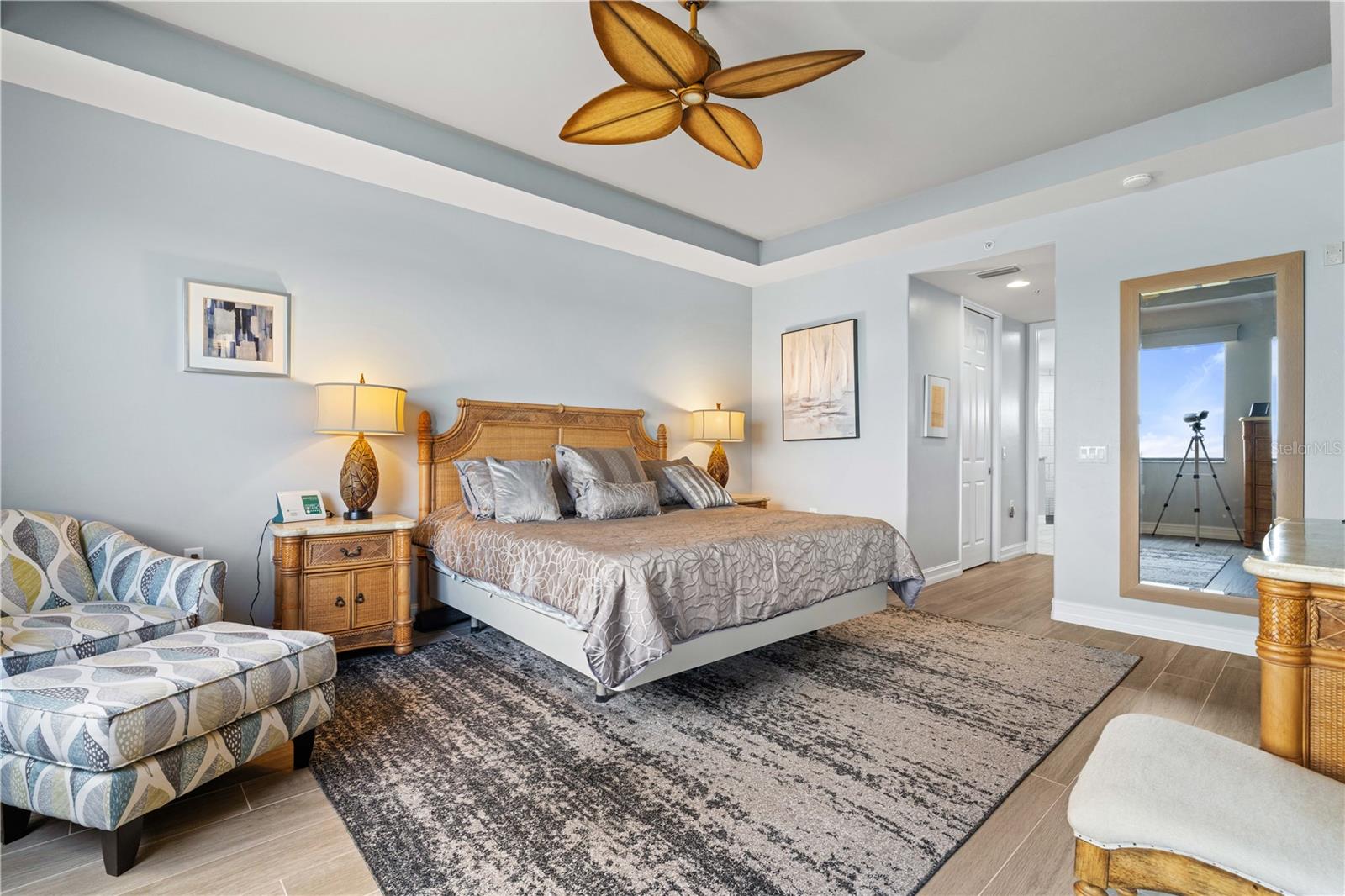 BELLA LAGO/VIVANTE XXI - Residential