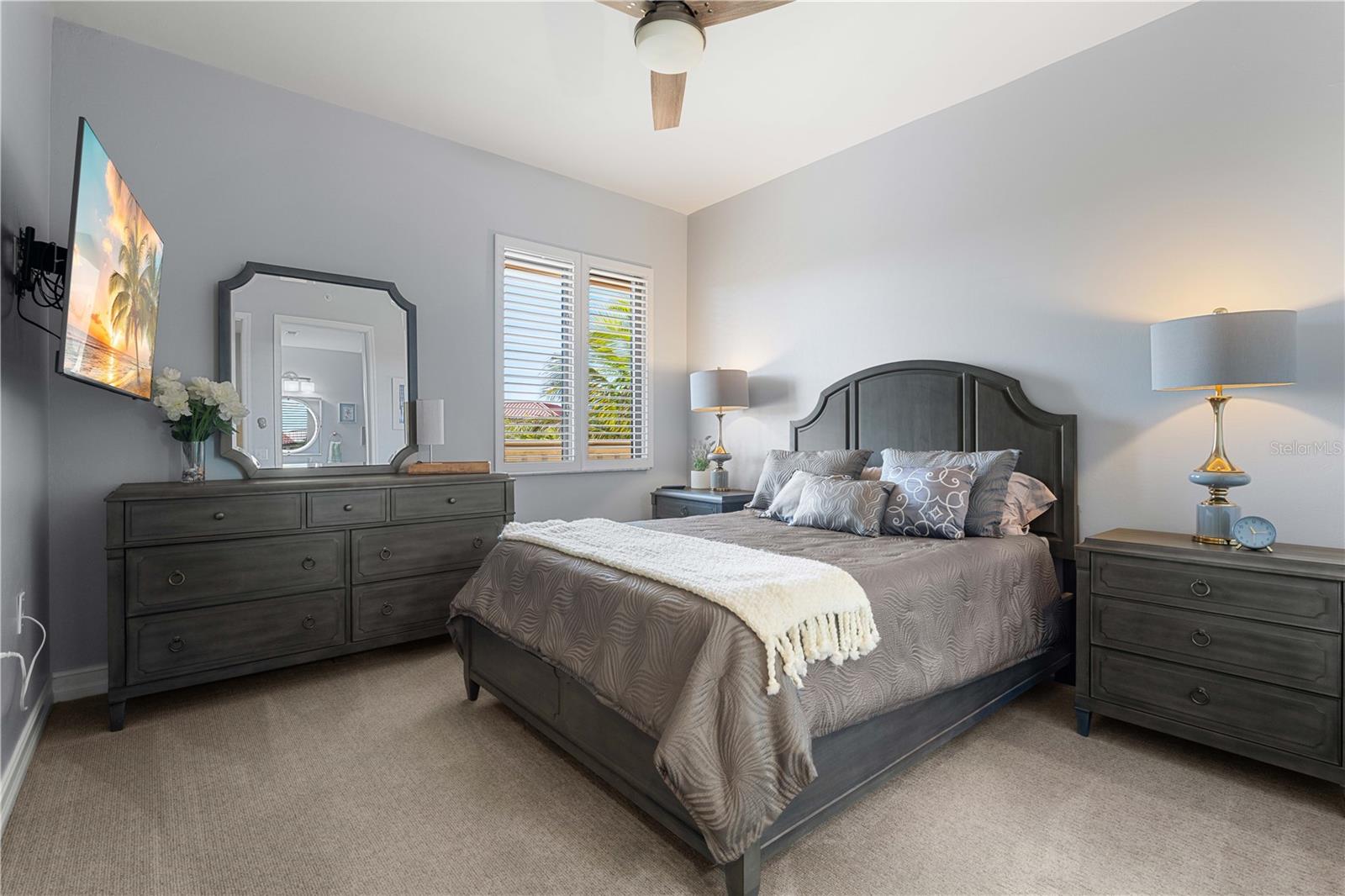 BELLA LAGO/VIVANTE XXI - Residential