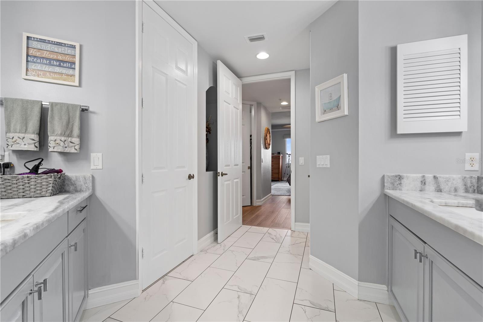 BELLA LAGO/VIVANTE XXI - Residential