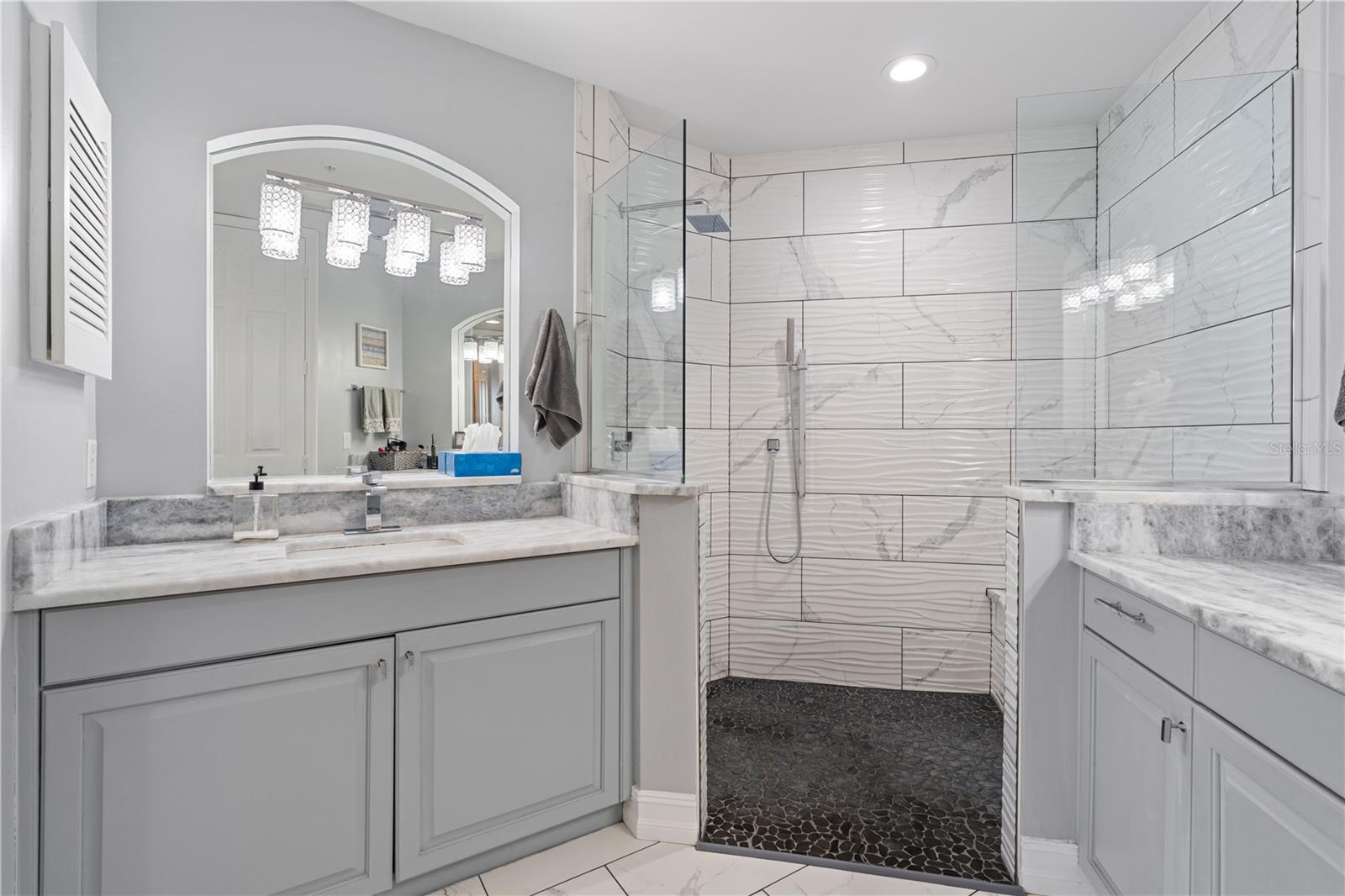 BELLA LAGO/VIVANTE XXI - Residential