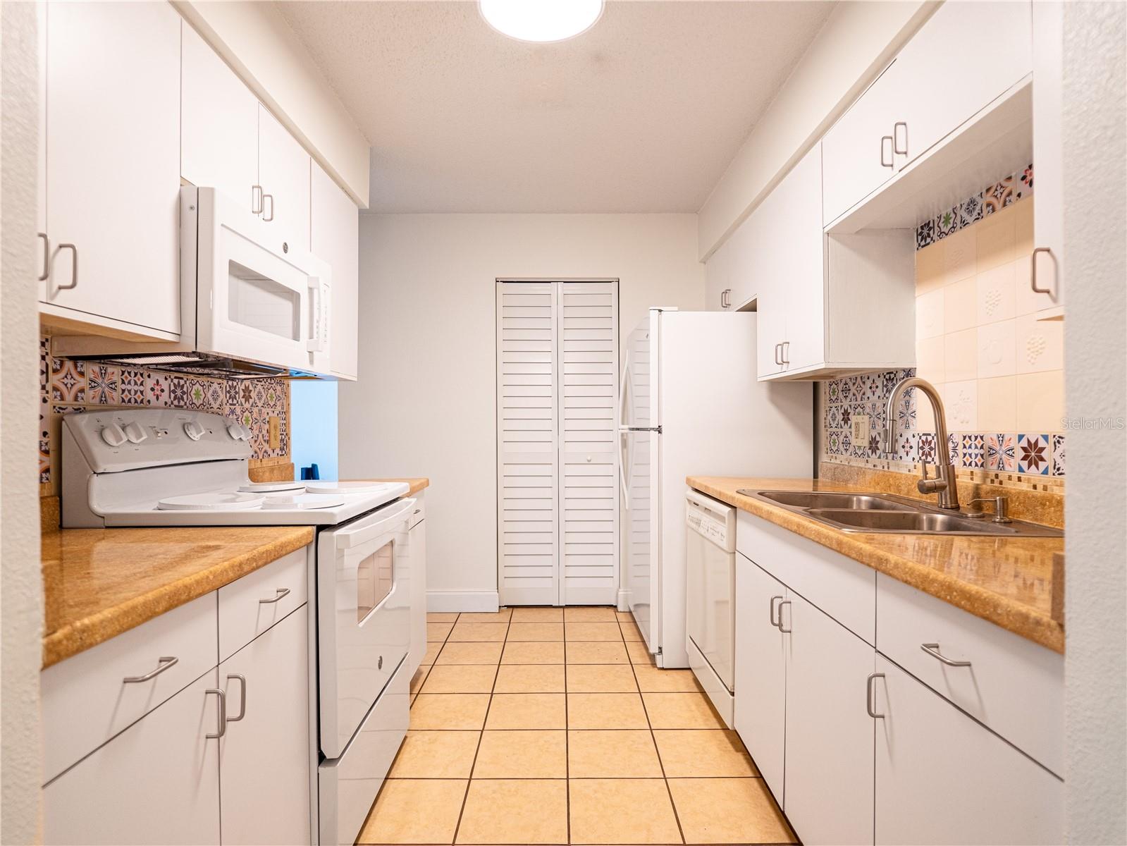 INDIGO PINES CONDO PH 01-06 - Residential