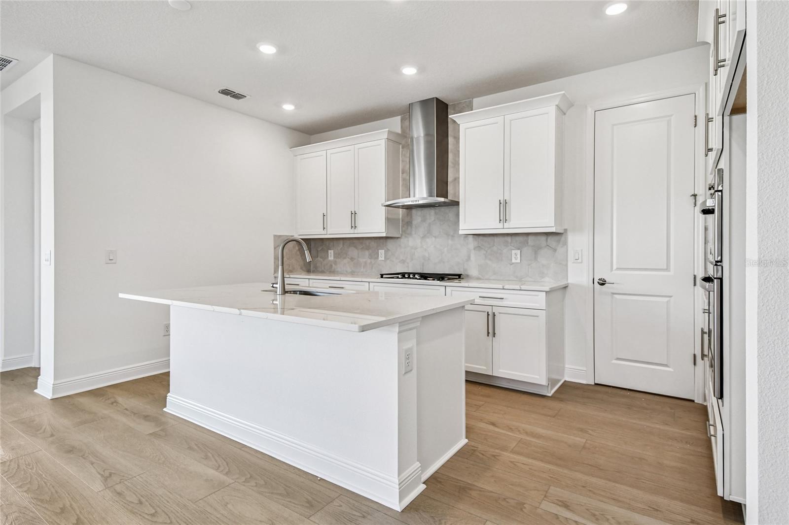 VISTERA PH 1 - Residential