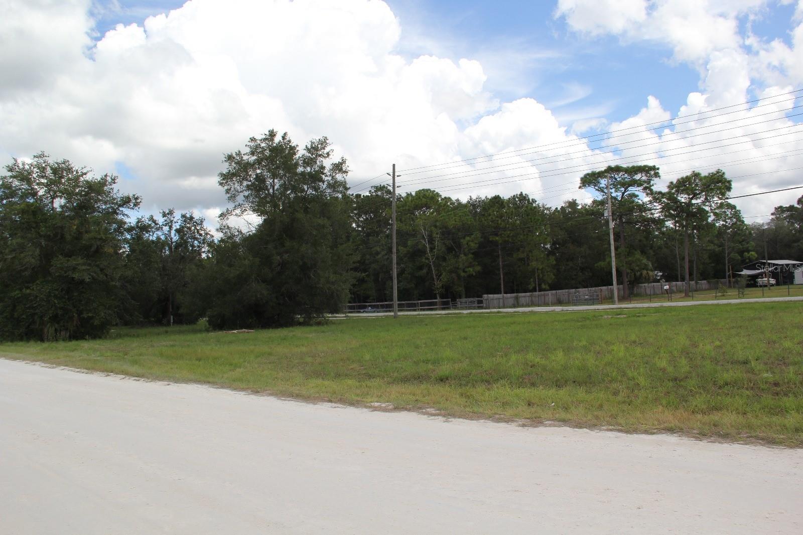 TANGERINE ESTATES - Land