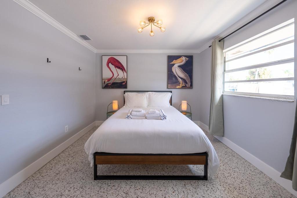 MANDALAY UNIT 5 REP - Commercial Sale