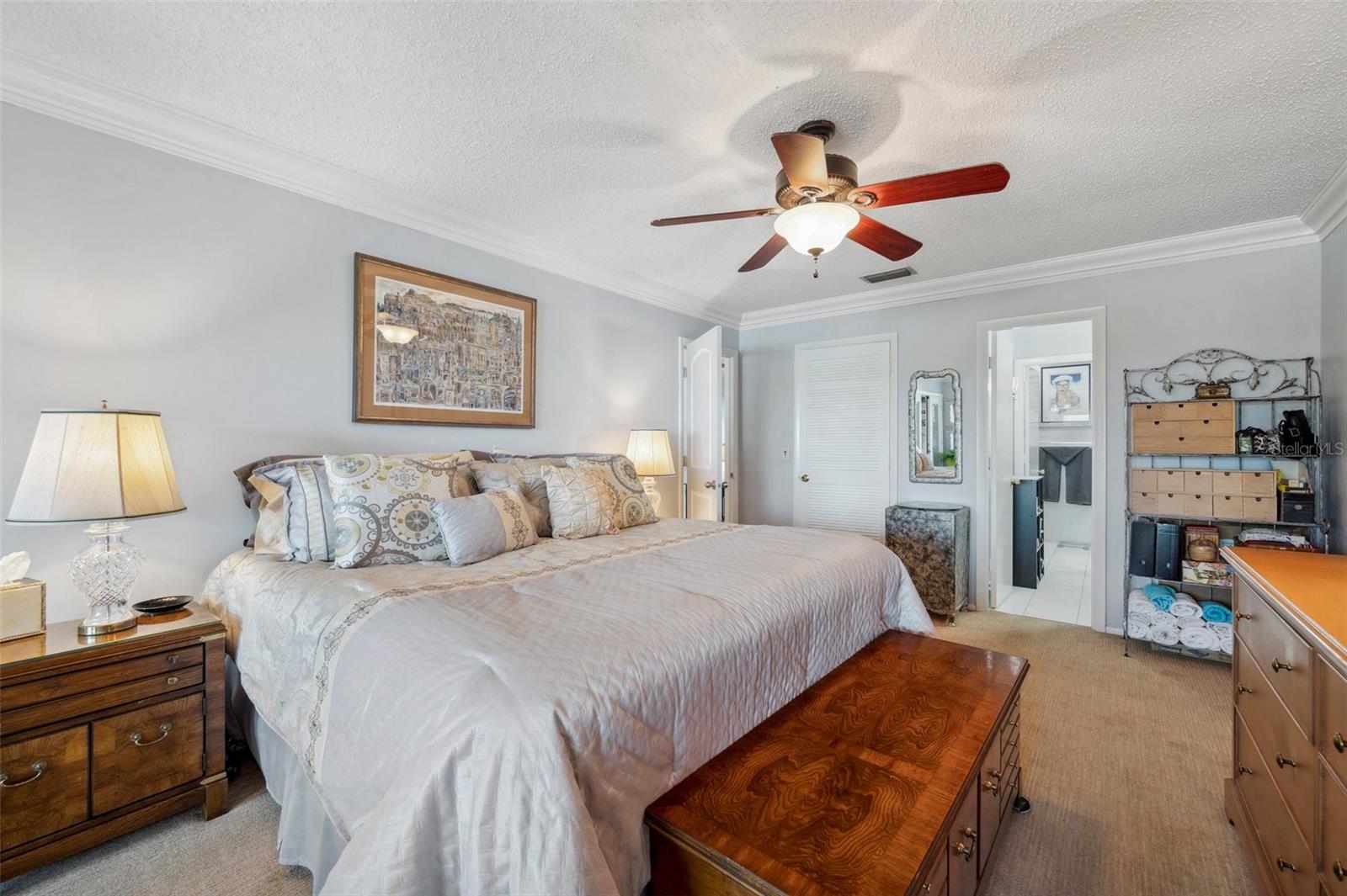 HARBOUR CLUB CONDO 2 - Residential