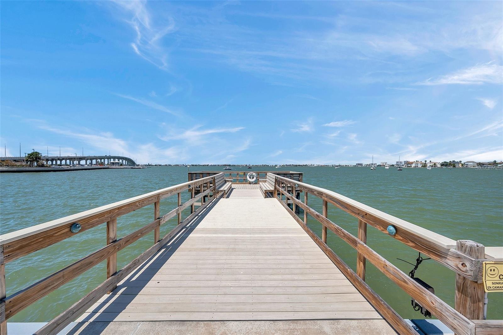 HARBOUR CLUB CONDO 2 - Residential