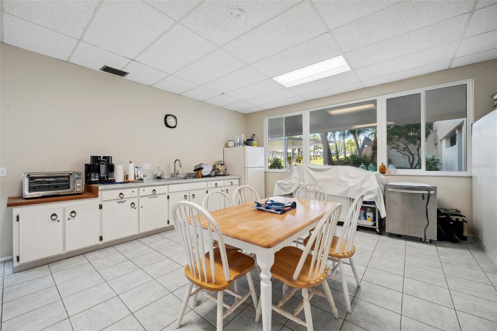 HARBOUR CLUB CONDO 2 - Residential