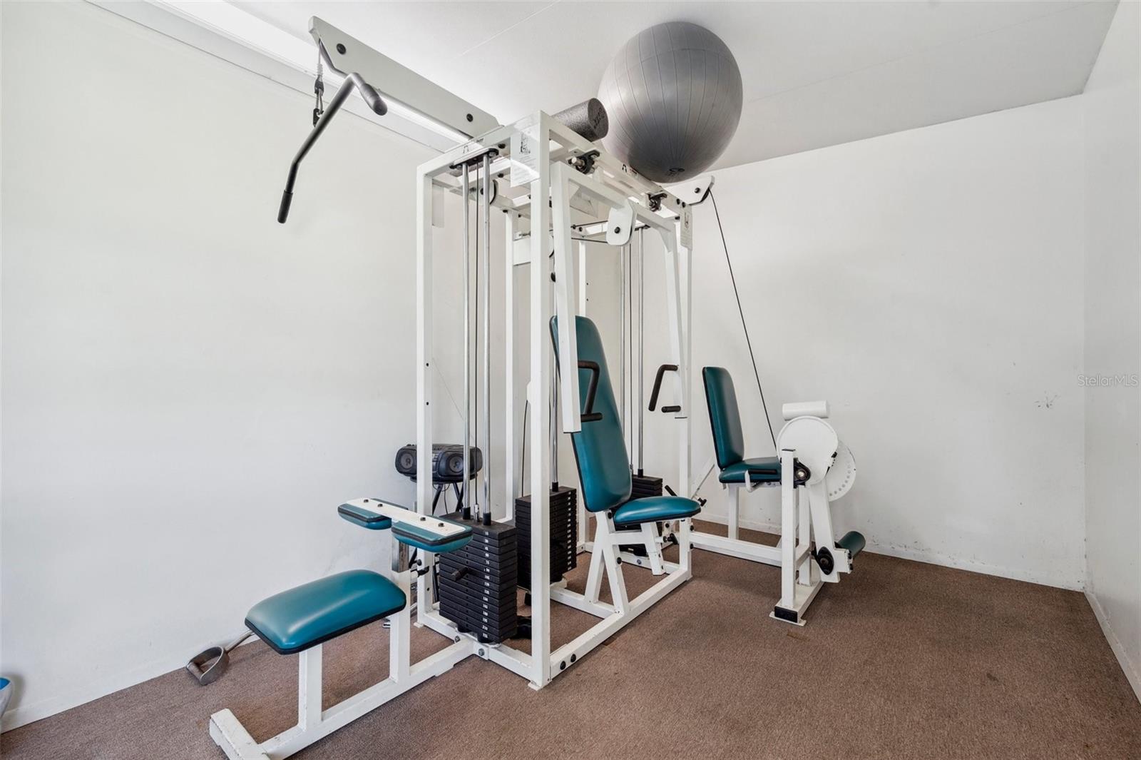 HARBOUR CLUB CONDO 2 - Residential