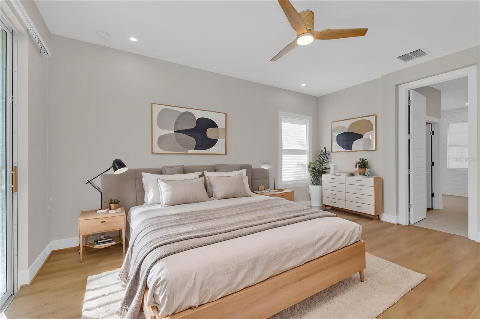 KINGS GATE PH 05 - Residential