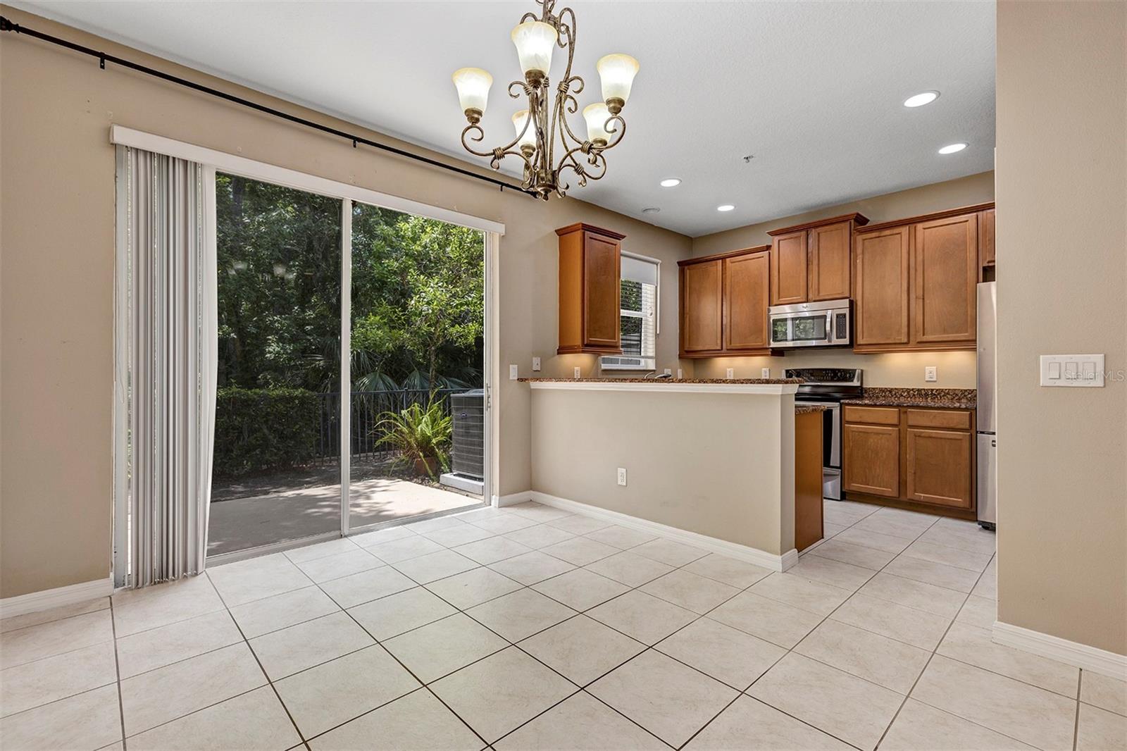 ISLES OF OVIEDO - Residential Lease