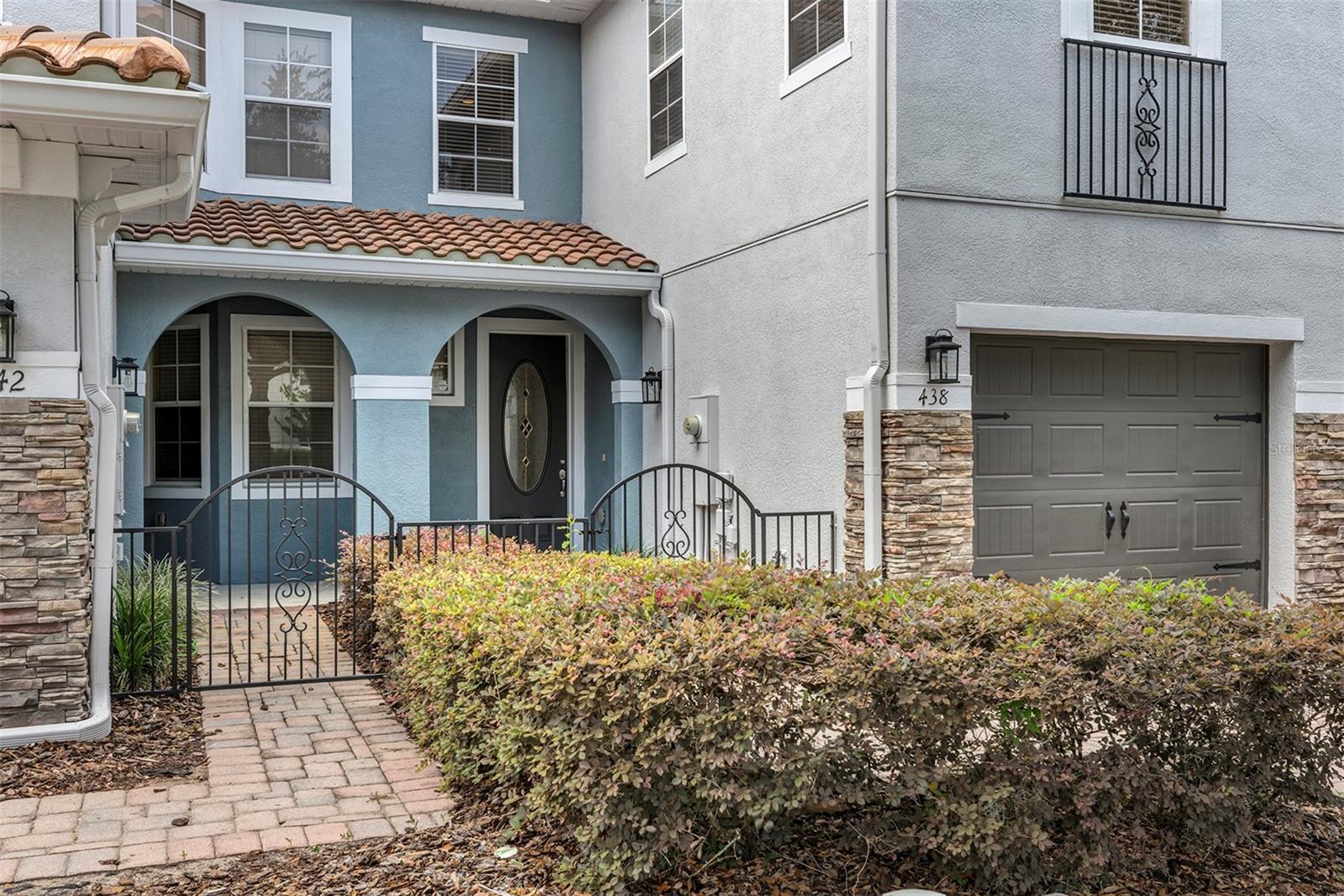 ISLES OF OVIEDO - Residential Lease