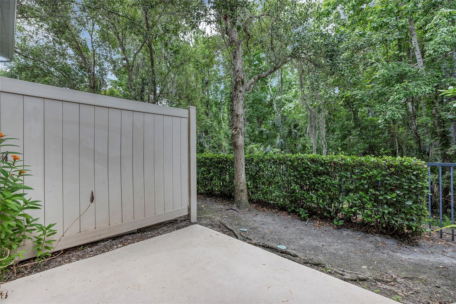 ISLES OF OVIEDO - Residential Lease