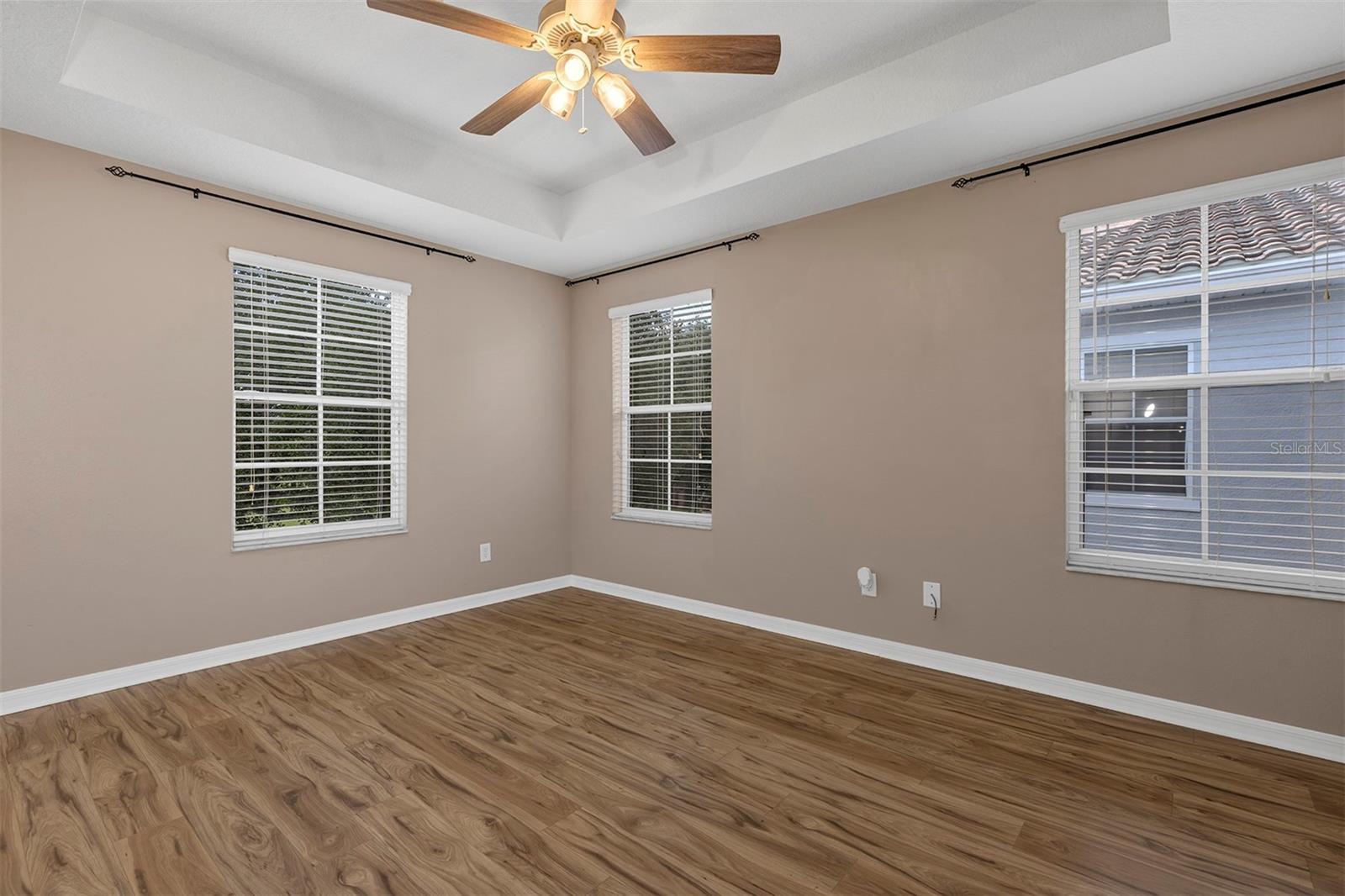 ISLES OF OVIEDO - Residential Lease