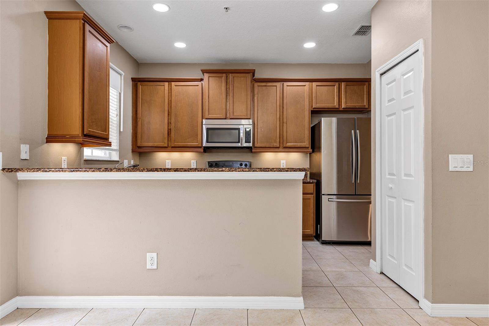 ISLES OF OVIEDO - Residential Lease