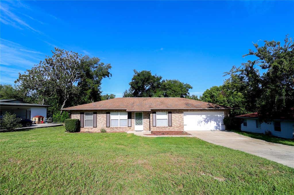 Photo of 1526 Piedmont Drive, Deltona, FL 32725 (MLS # O6435737)
