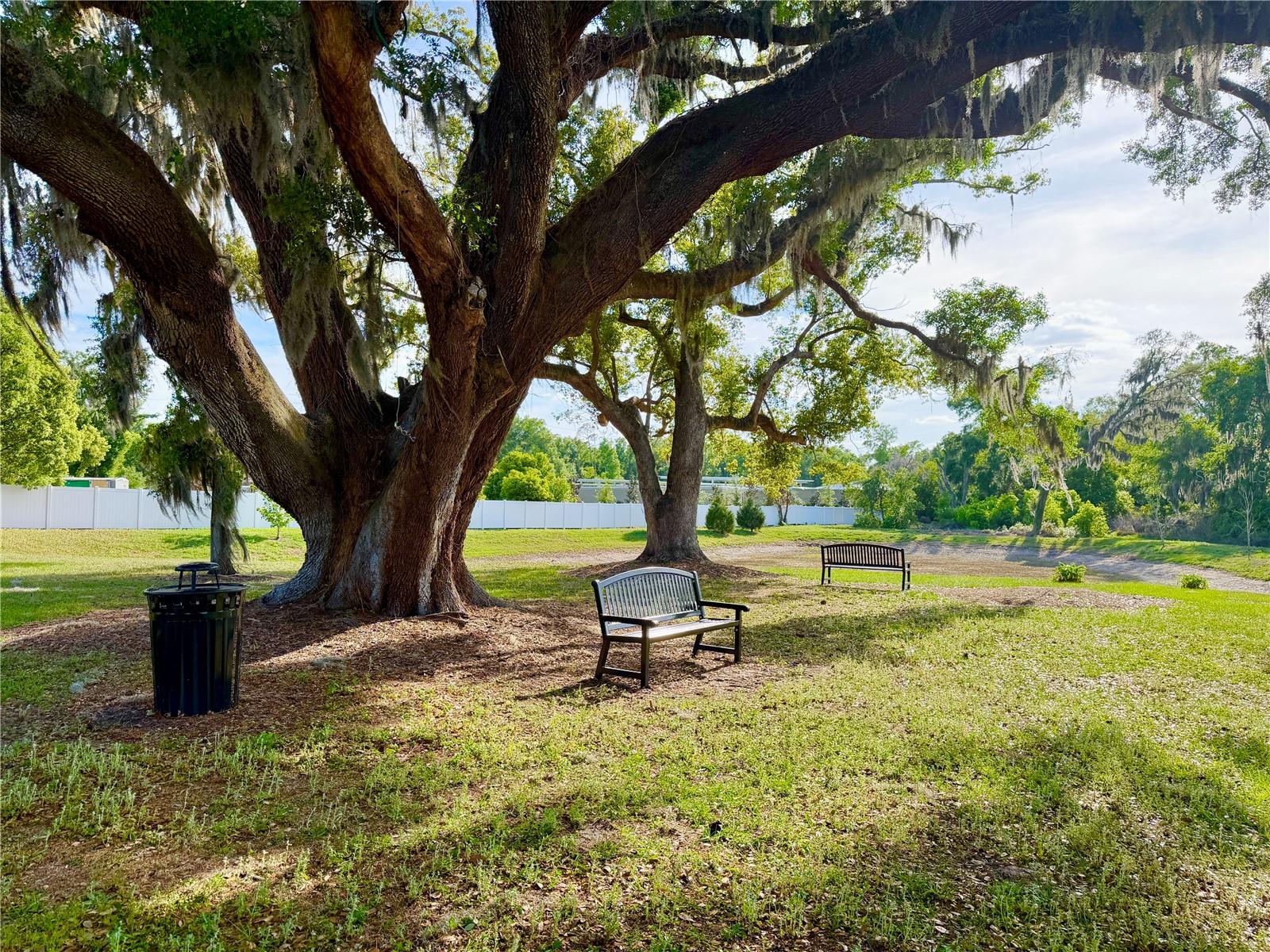 OAK RANCH - Residential