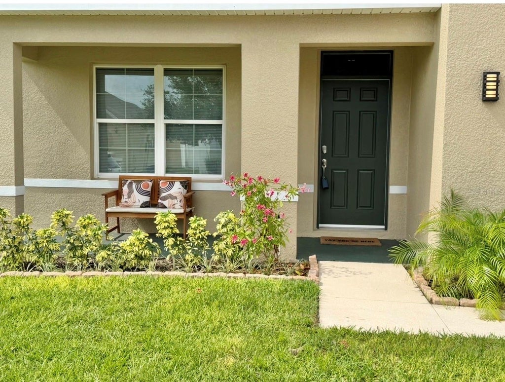 Photo of 9714 Oak Ranch Crescent Court, Thonotosassa, FL 33592 (MLS # TB8491978)