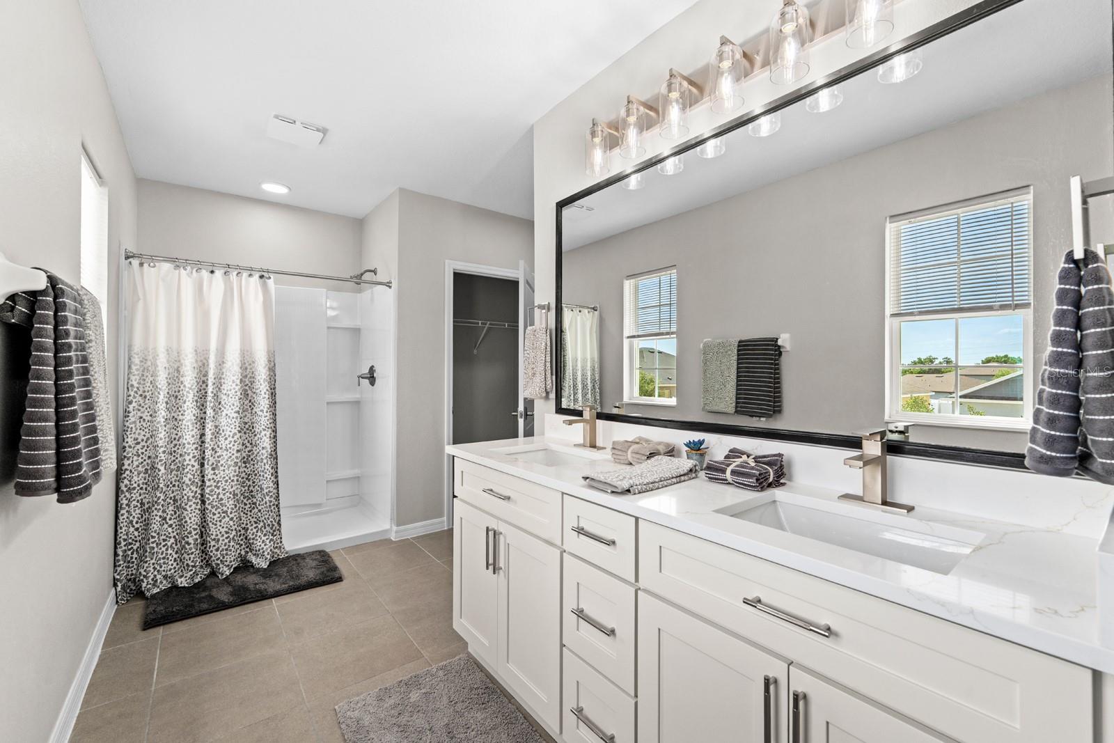 OAK RANCH - Residential