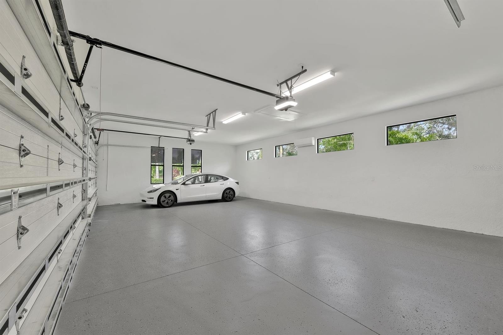 RIVERSIDE - Residential