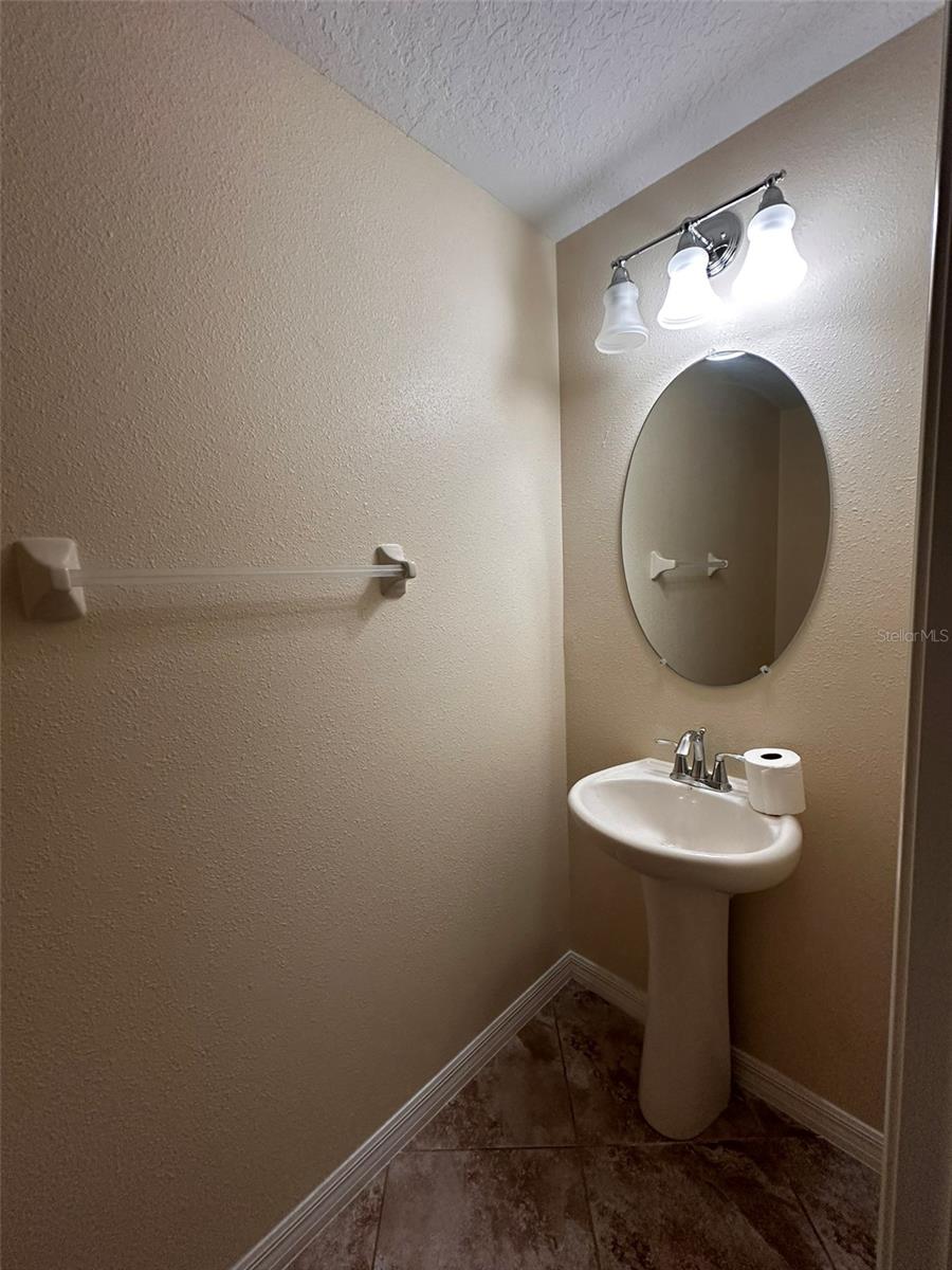 MEADOW POINTE IV PRCL I - Residential Lease