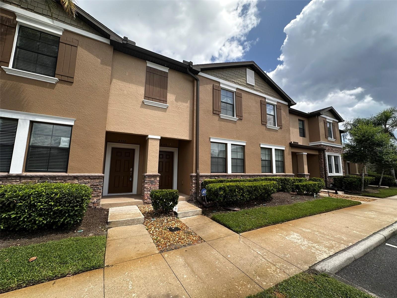 MEADOW POINTE IV PRCL I - Residential Lease