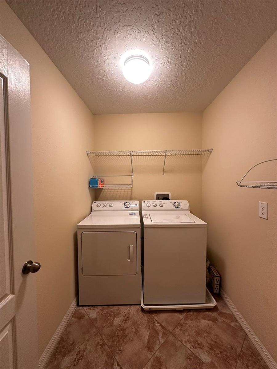 MEADOW POINTE IV PRCL I - Residential Lease