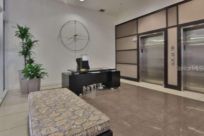 VENTANA A CONDO - Residential