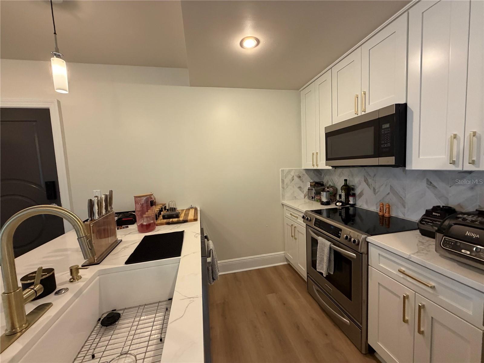 VENTANA A CONDO - Residential