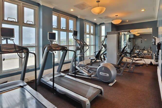 VENTANA A CONDO - Residential