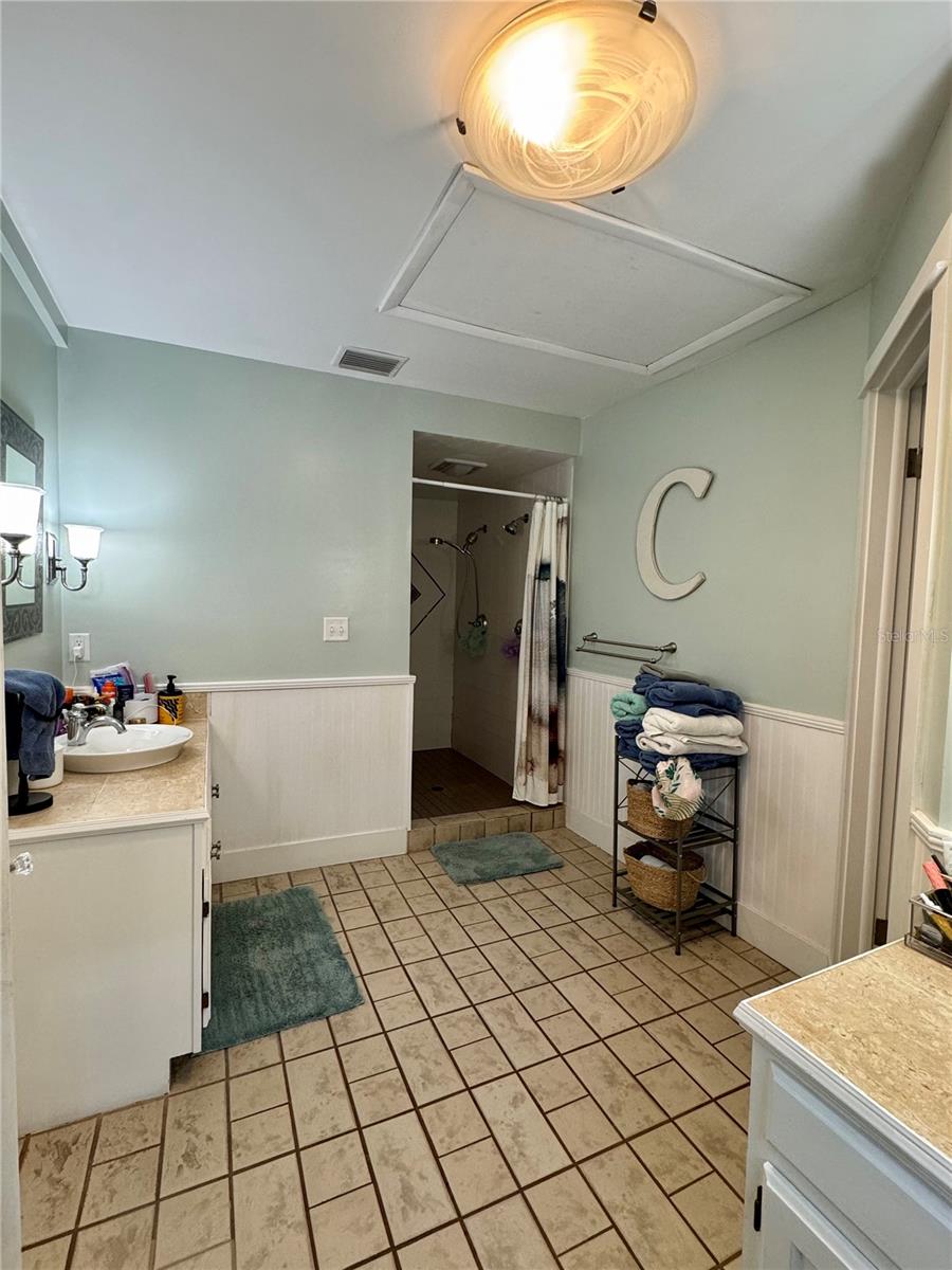 MARYLAND MANOR 2ND UNIT - Residential