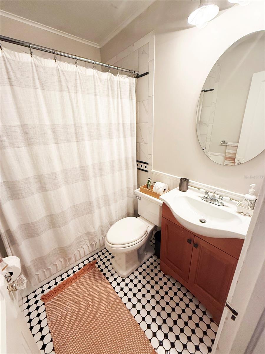 MARYLAND MANOR 2ND UNIT - Residential