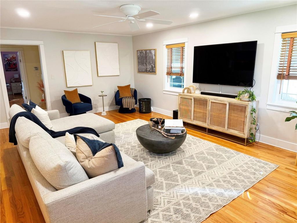 Photo of 4305 W Leona Street, Tampa, FL 33629 (MLS # TB8442520)