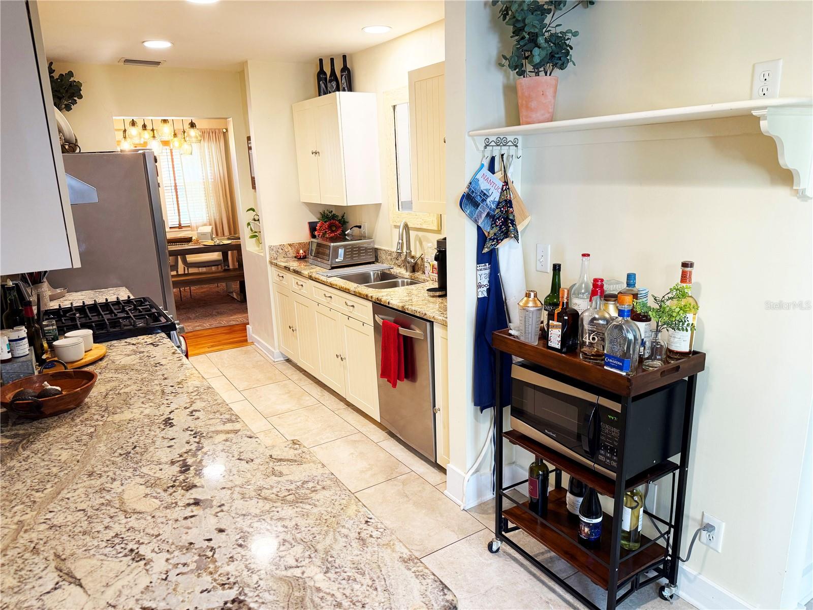 MARYLAND MANOR 2ND UNIT - Residential