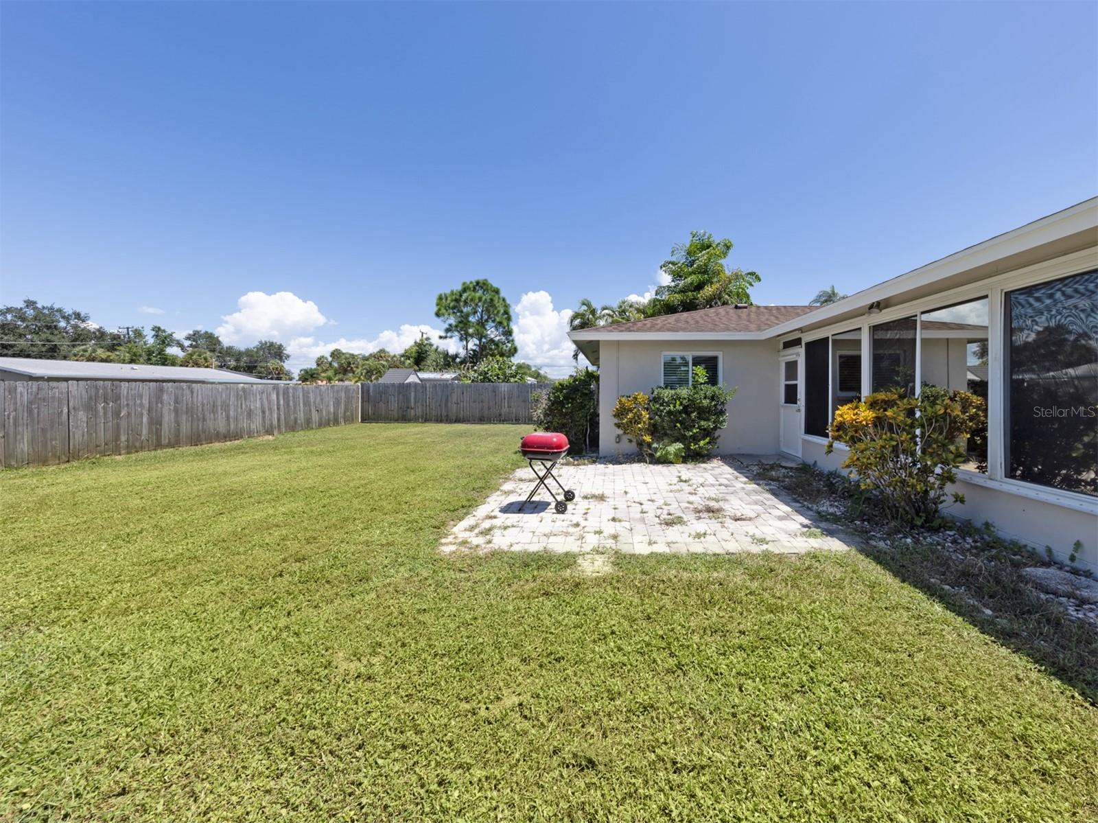 2161 INNER CASS CIRCLE