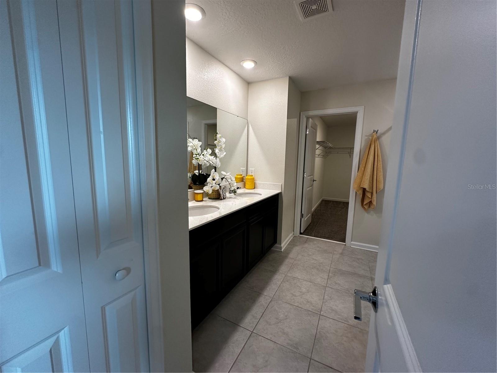 GREATER LAKES PH 4 - Residential Lease
