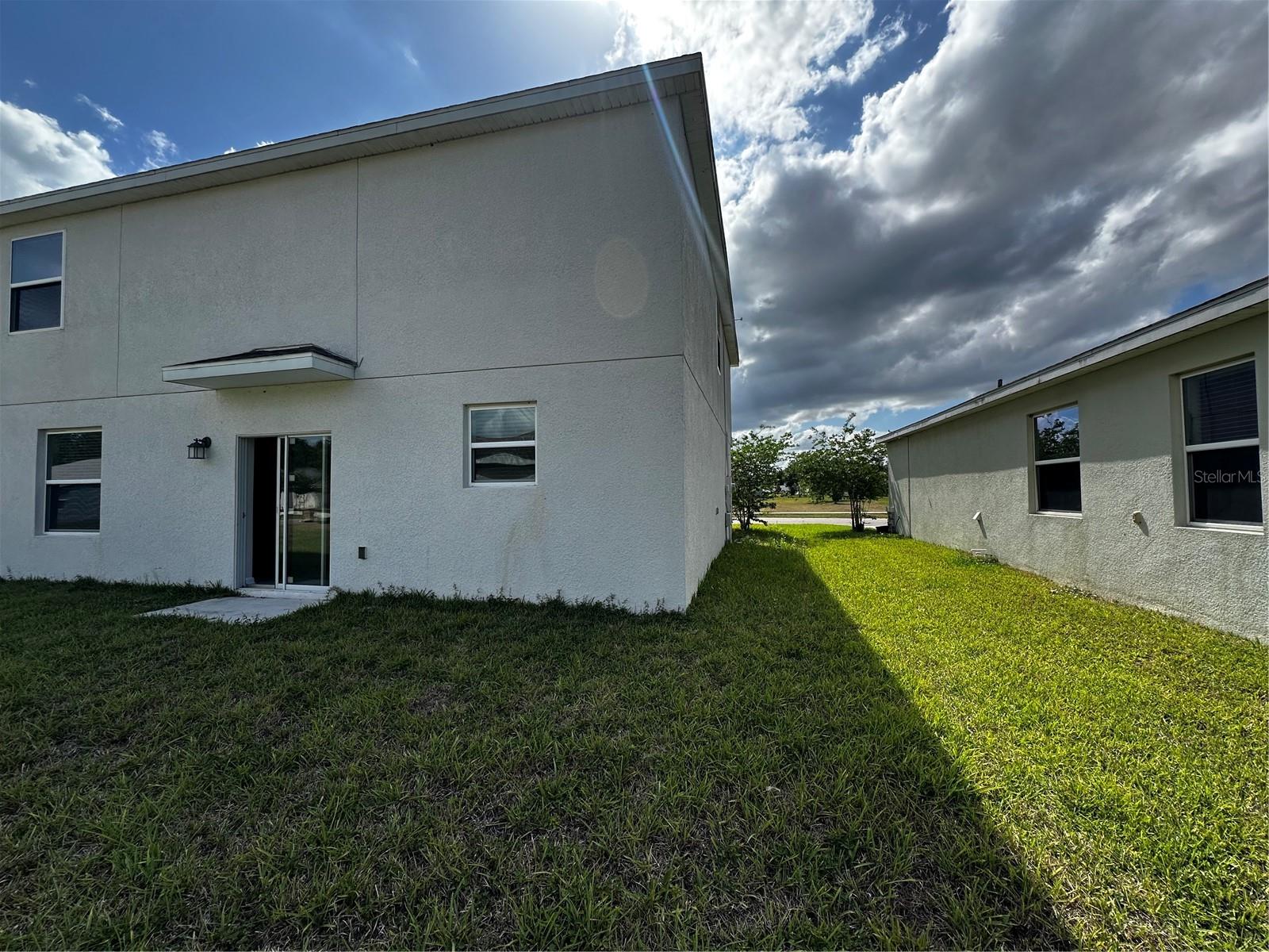 GREATER LAKES PH 4 - Residential Lease