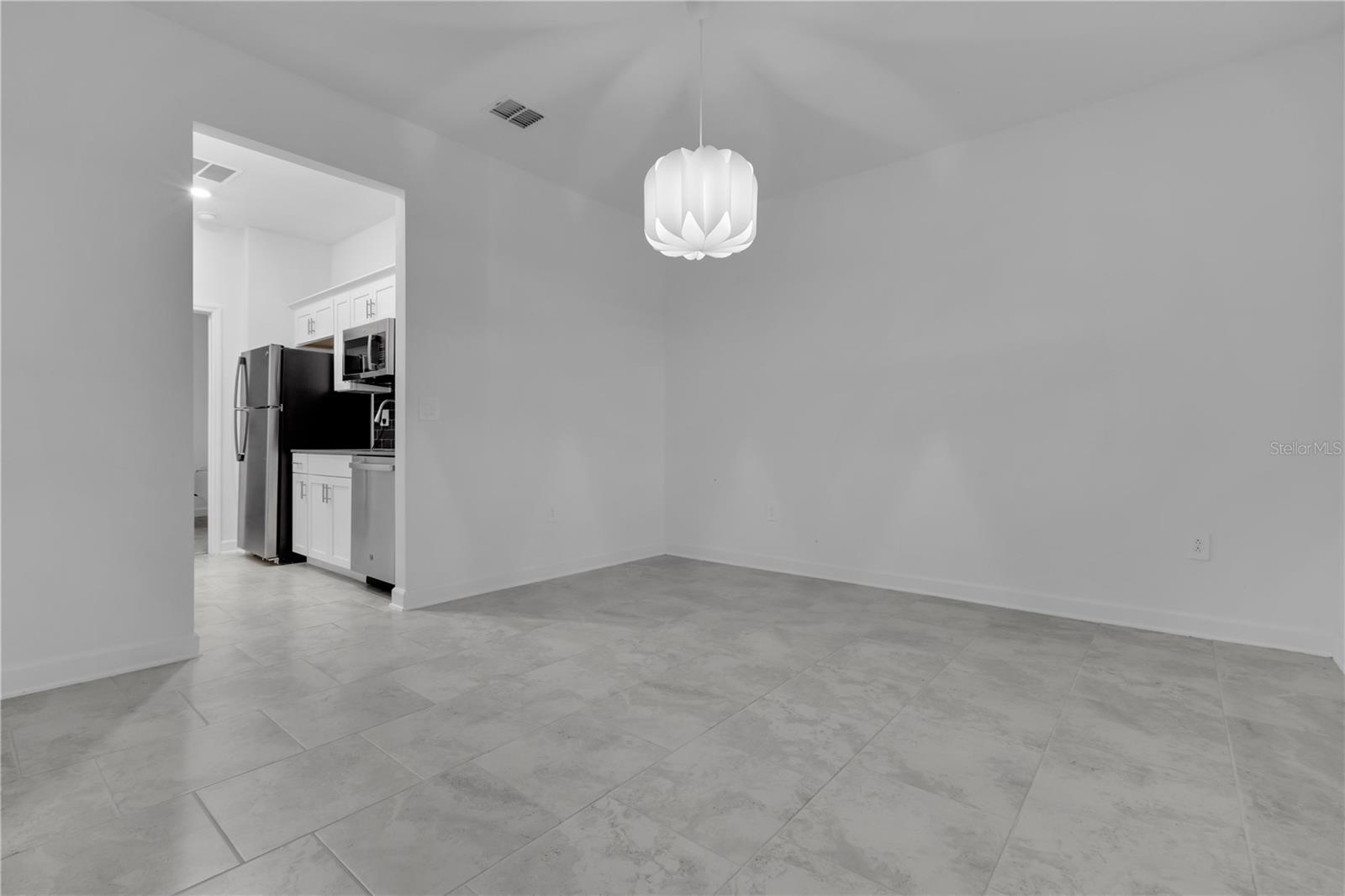 CAMDEN PK/PROVIDENCE PH 4 - Residential Lease