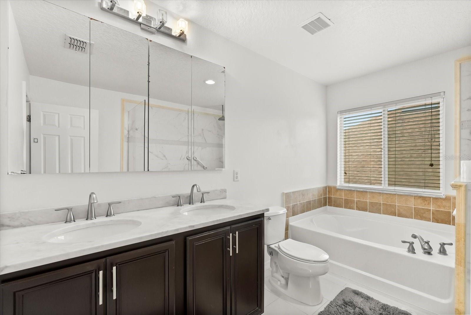 EAGLE CRK PH 01A - Residential Lease