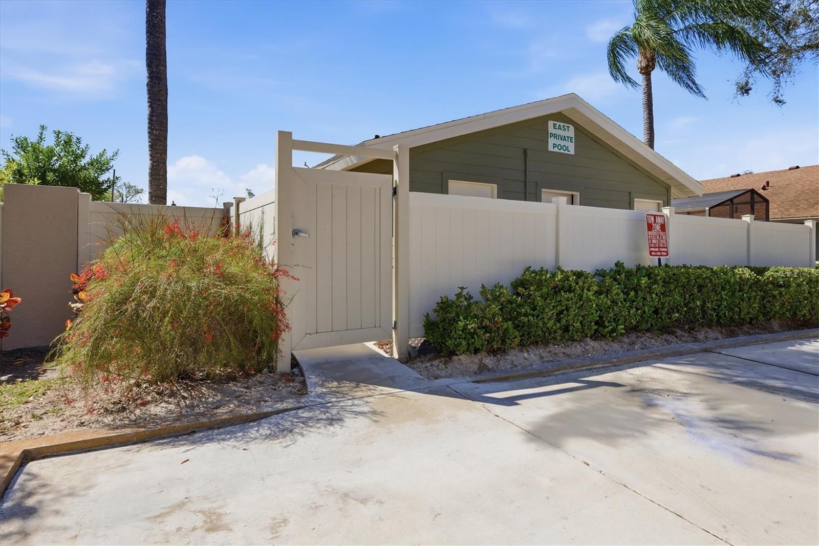 COURTYARD VILLAS - Residential