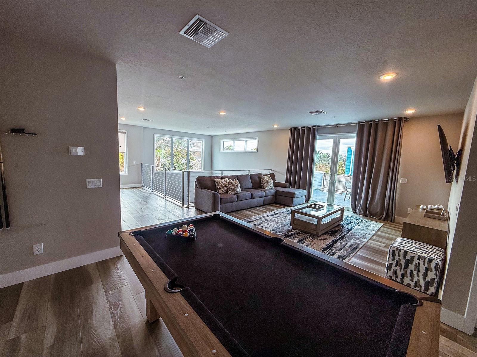 SPECTRUM AT REUNION CONDO PH 12 - Residential Lease