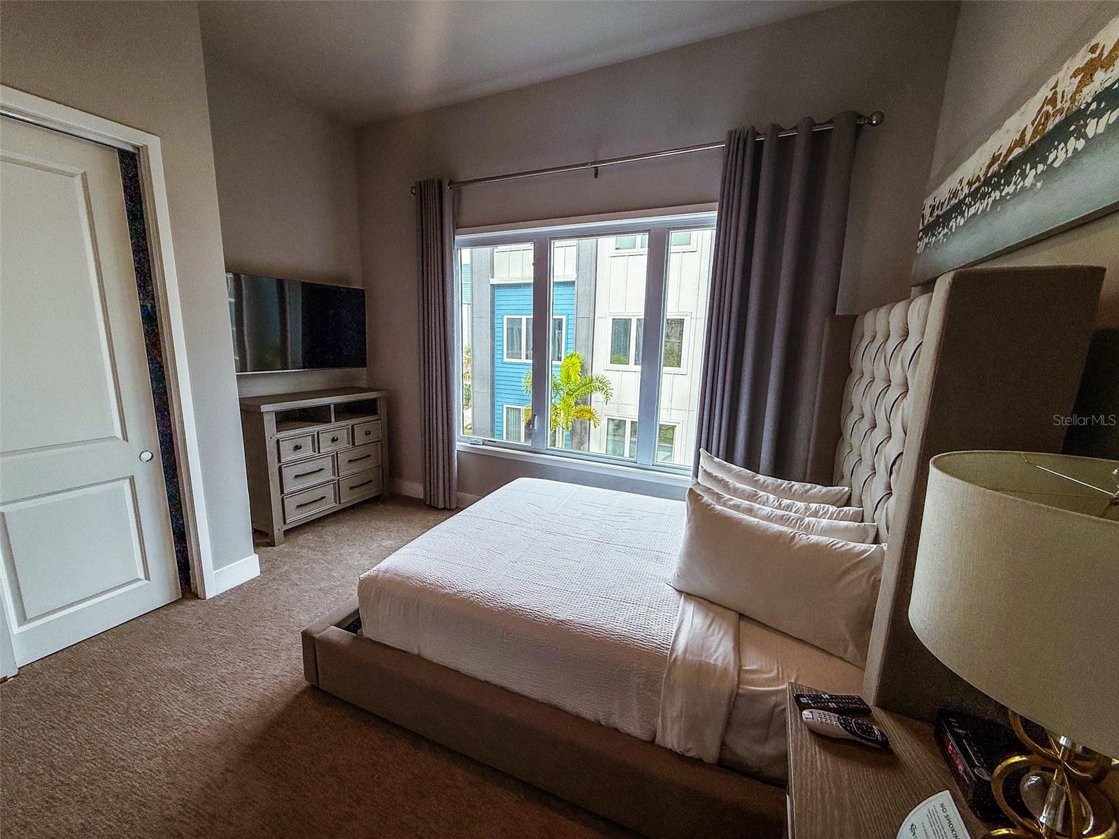 SPECTRUM AT REUNION CONDO PH 12 - Residential Lease