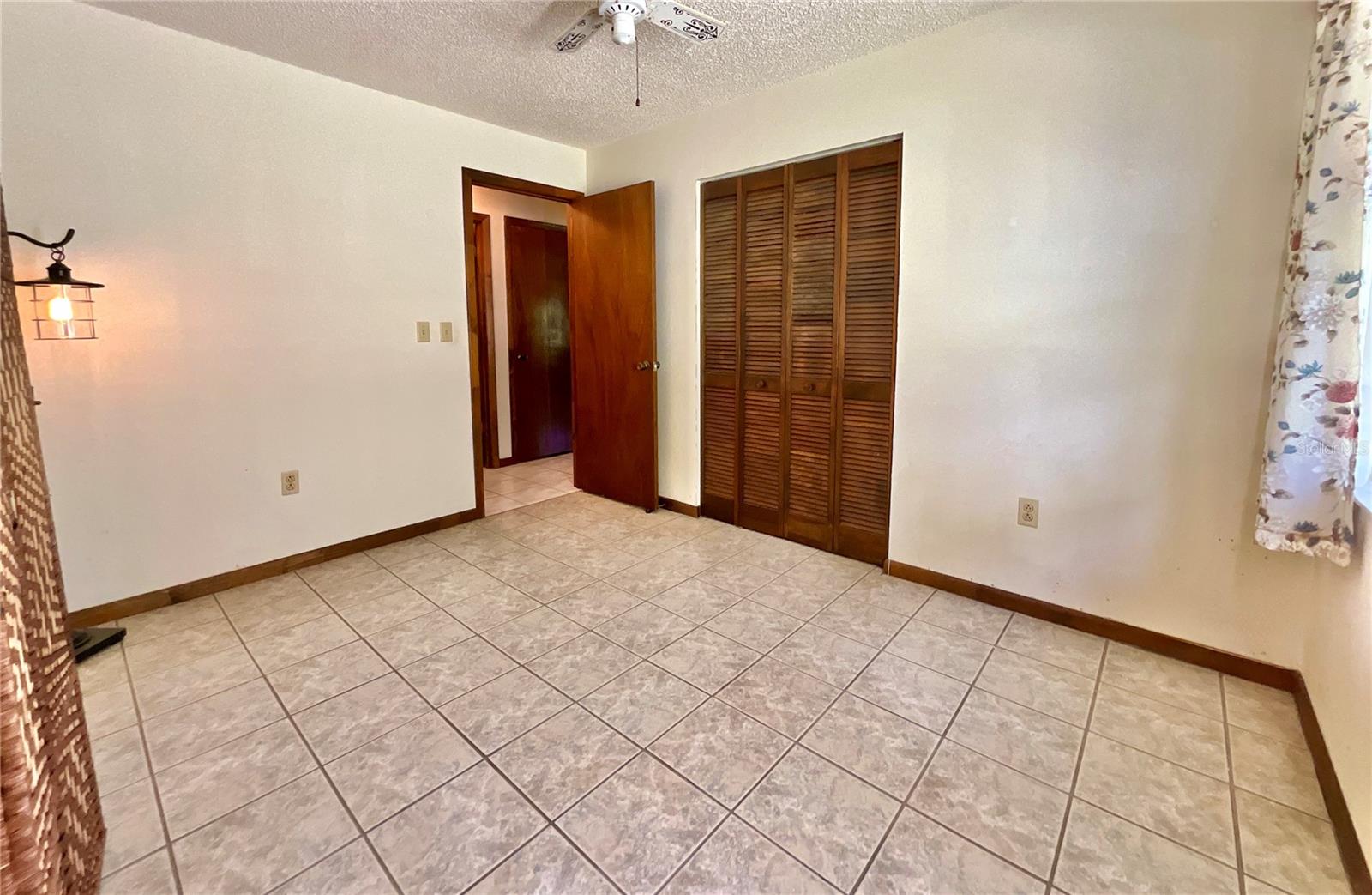 OCKLAWAHA HILLS - Residential