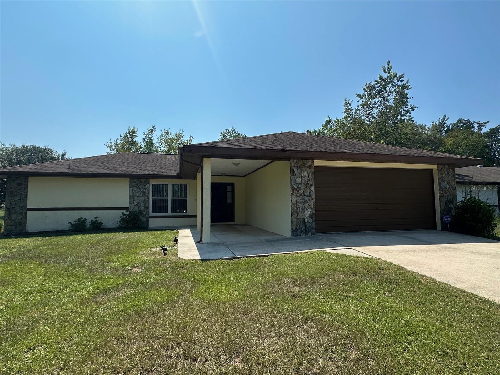 RAINBOW LAKES ESTATE - Residential