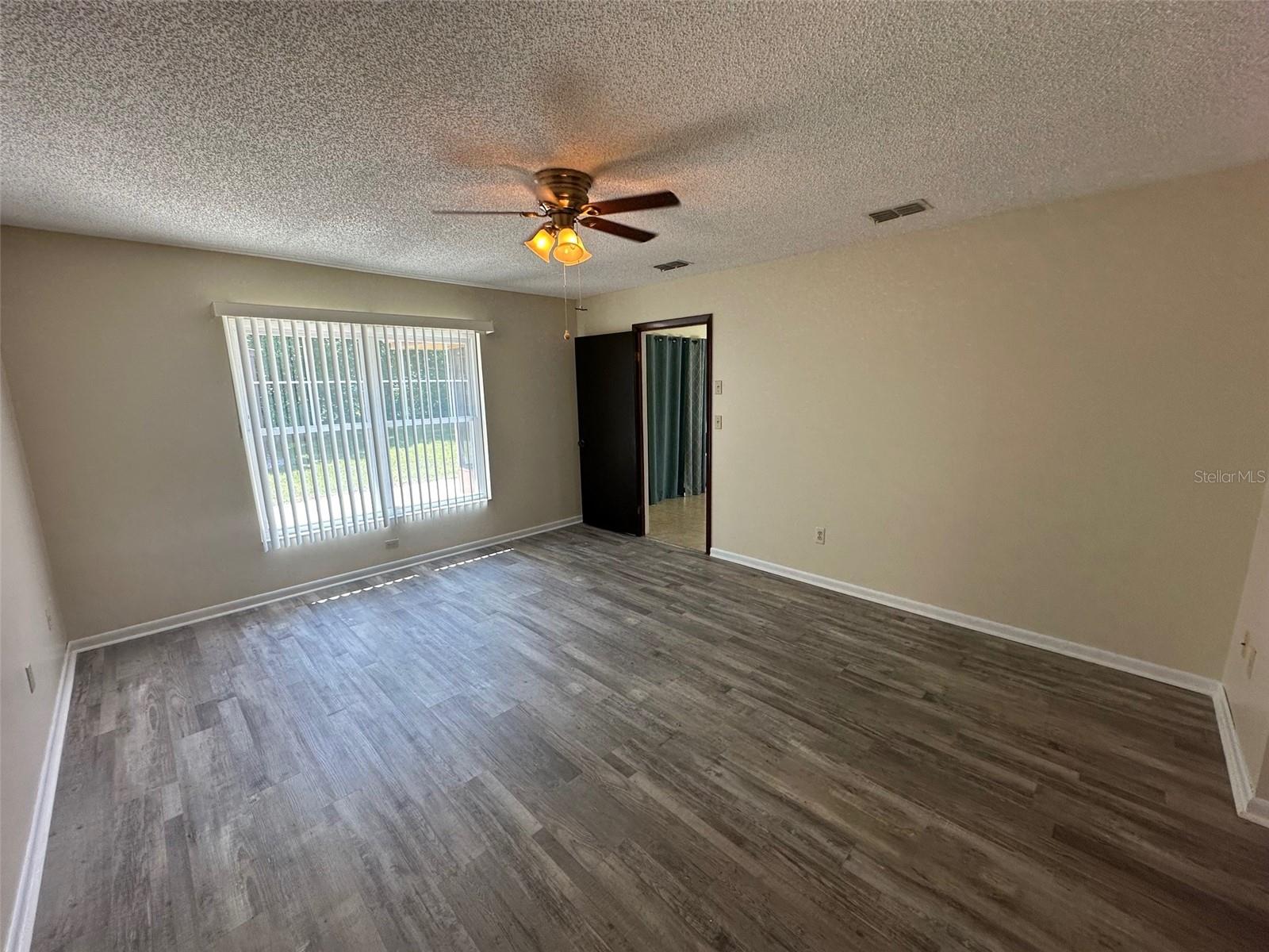 RAINBOW LAKES ESTATE - Residential