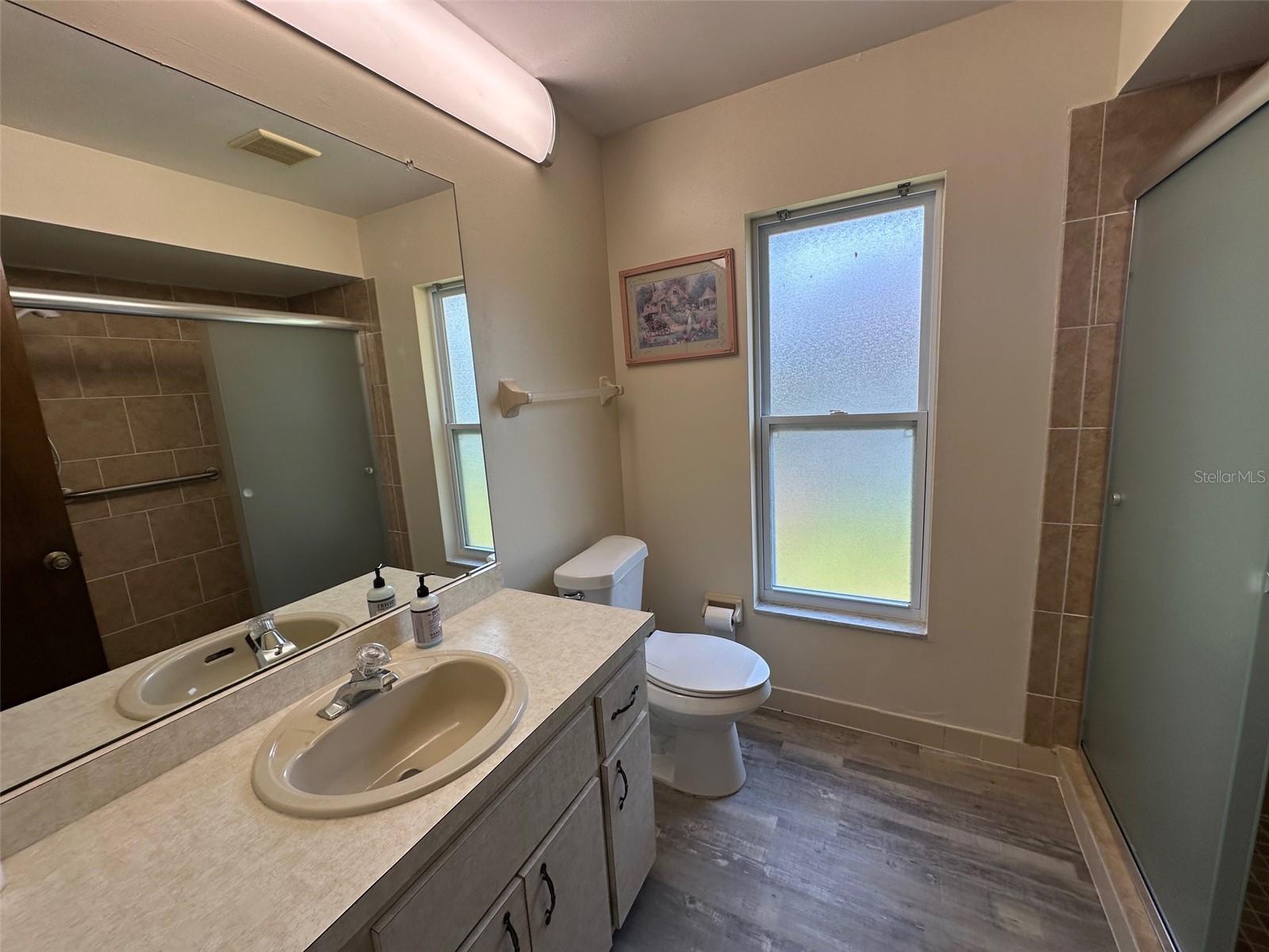 RAINBOW LAKES ESTATE - Residential